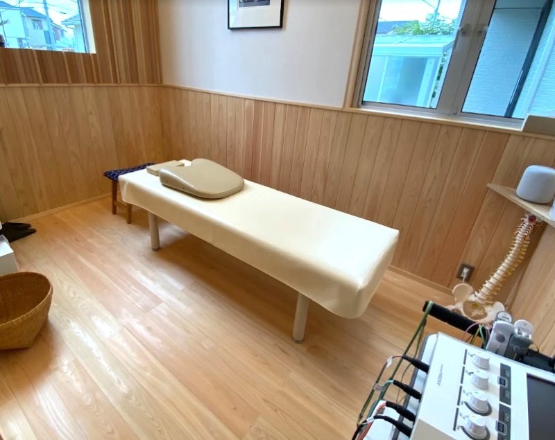 無形庵やまもと接骨院 施術室